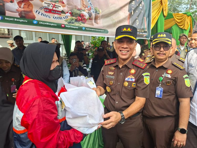 Khusus Hari Ini Ada Bazar Murah Kejati Bengkulu, Lokasinya Kawasan Pasir Putih Pantai Panjang
