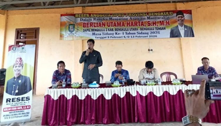Reses Anggota DPRD Provinsi di Napal Putih, Warga Minta Jalan Mulus
